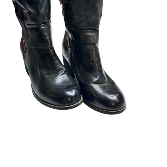 Torrid Knee High Stretch Side Zip Up Boots - Picture 4 of 16